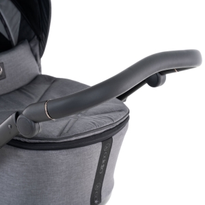 Adjustable handle